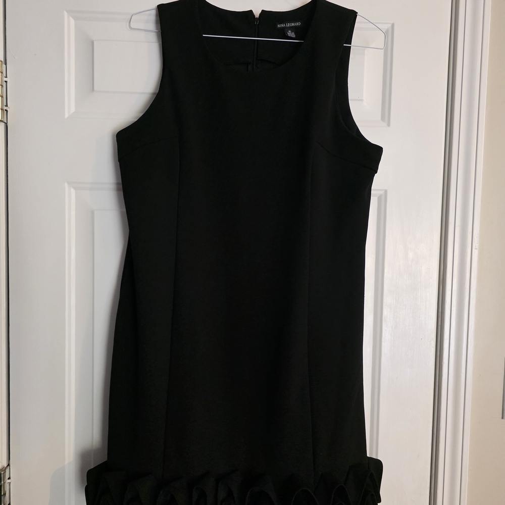 Elegant Black Sleeveless Dress